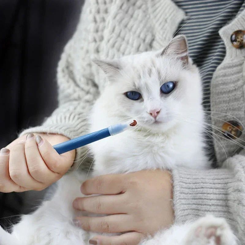 Ensure Your Pet's Health with Our Innovative Medicine Feeder