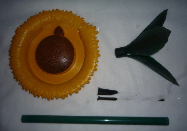 Outdoor Sunflower Bird Feeder