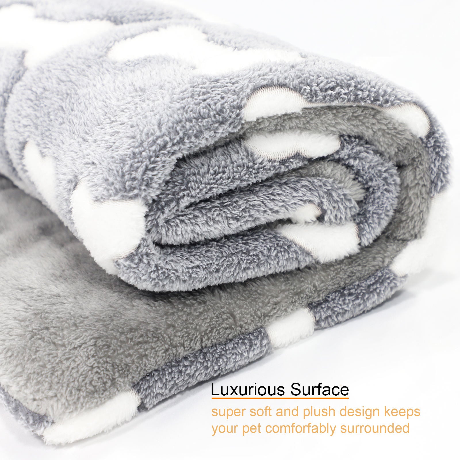 Self-warming pet mat