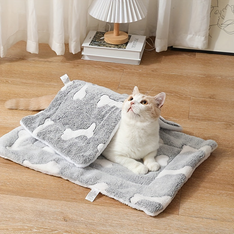 Self-warming pet mat